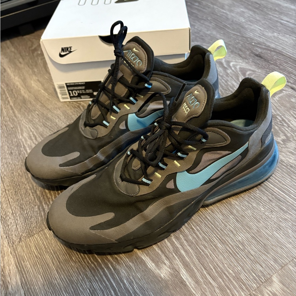 Nike Air Max 270 React in Black and Blue